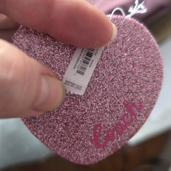 Coach Compact Heart Mirror Pink Glitter - Picture 12 of 17